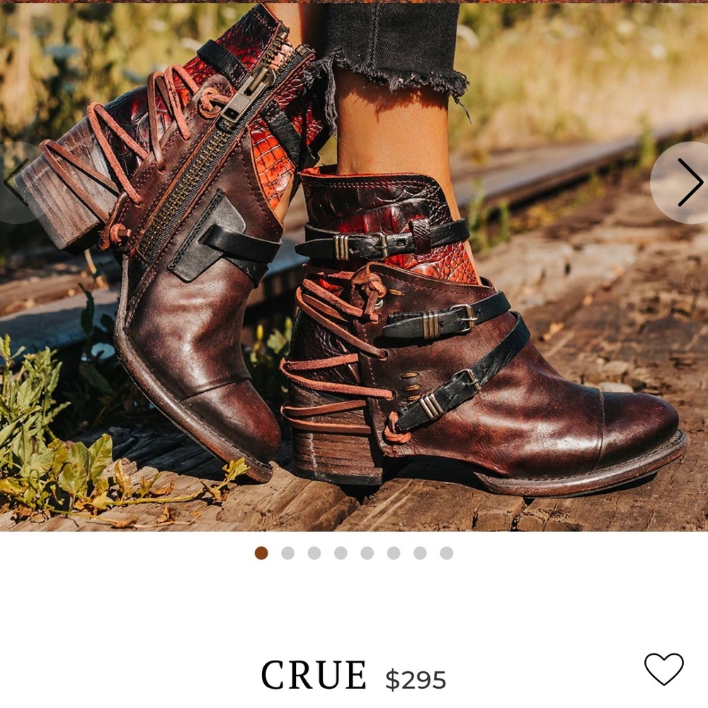 Sz 8 free bird Crue booties!